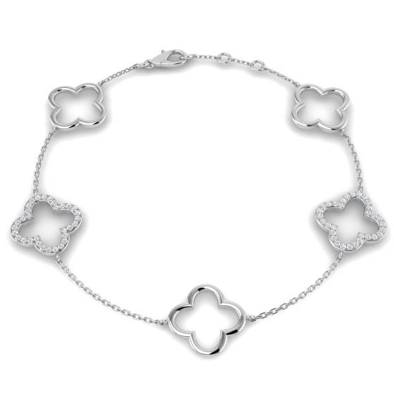 0.22ct SI2/G Round cut Natural Diamond Clover Bracelet in 9k White Gold