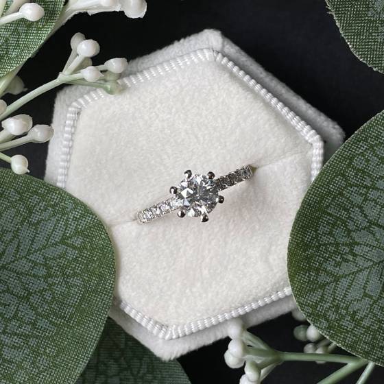 1.15ct SI2/F Round Natural Diamond Shoulder Set Ring