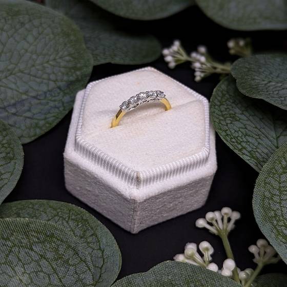 0.50ct VS/F-G Round Natural Diamond 5 Stone Ring