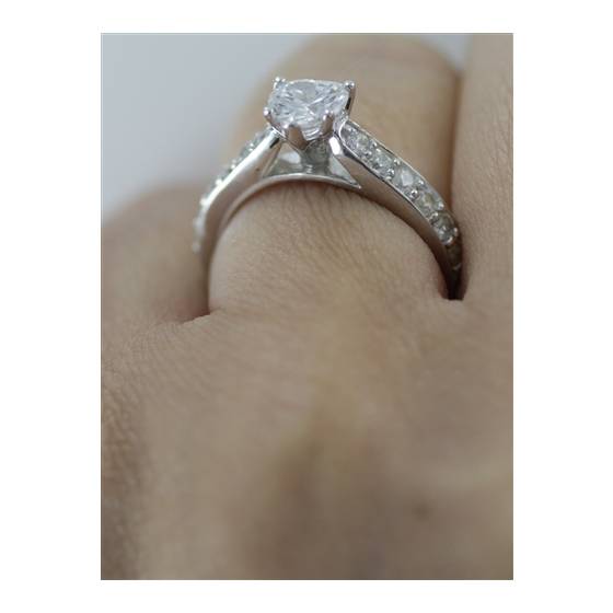 Heart Diamond Shoulder Set Ring