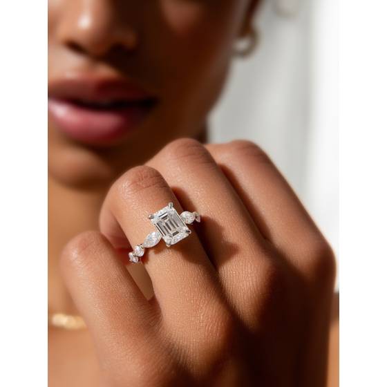 Emerald Diamond Shoulder Set Ring