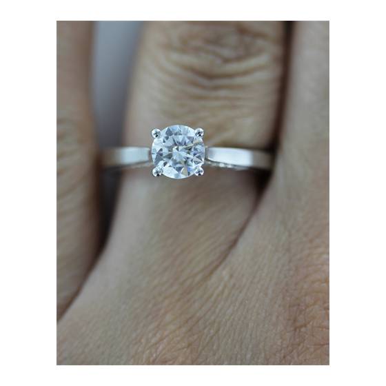0.50ct SI2/G Round Natural Diamond Shoulder Set Ring