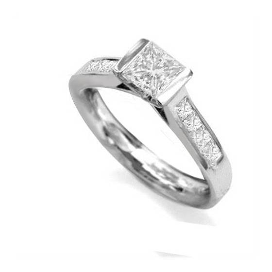 0.50ct SI1/G Princess Natural Diamond Shoulder Set Ring