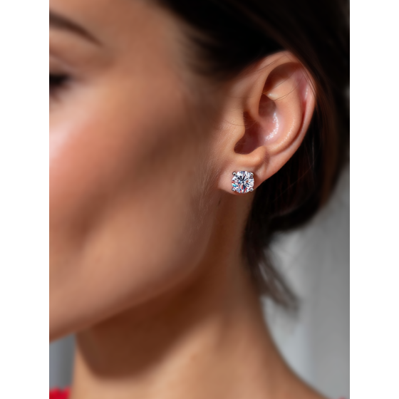 Classic Round Diamond Stud Earrings