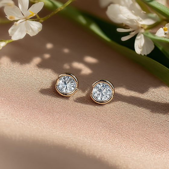 Round Diamond Stud Earrings