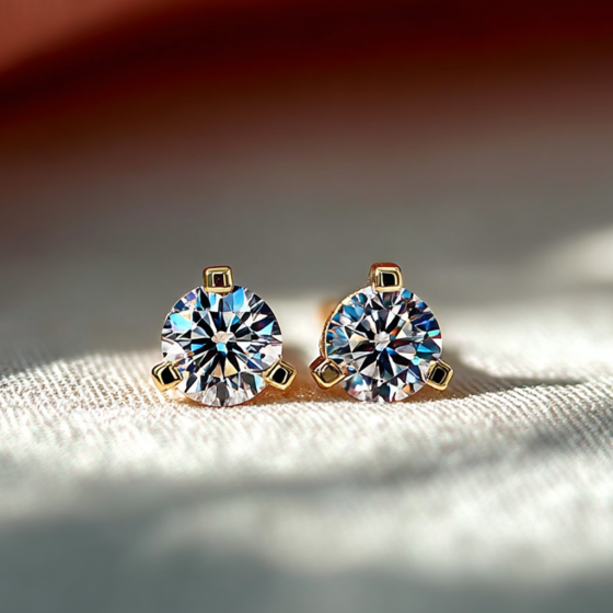 3 Claw Round Diamond Stud Earrings