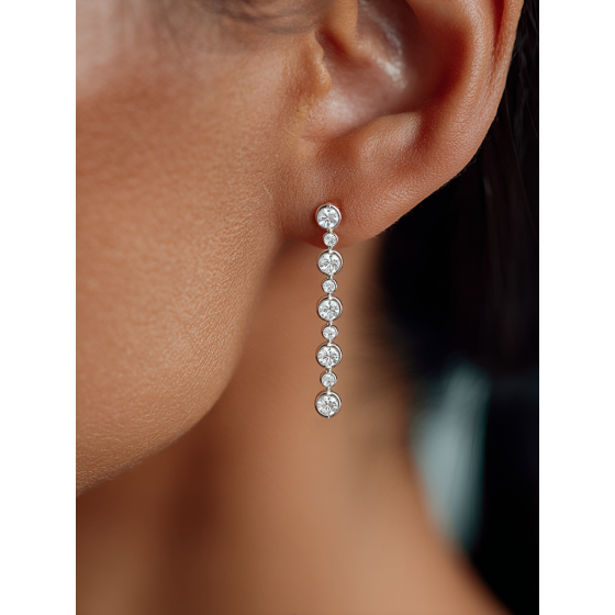 Elegant Round Diamond Drop Earrings