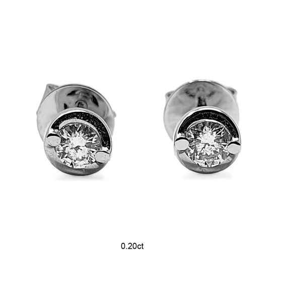 0.70ct VS/FG Round Natural Diamond Stud Earrings