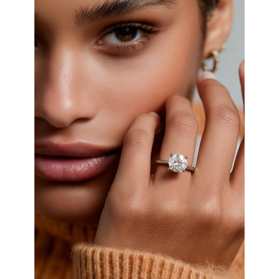 Round Diamond Engagement Ring