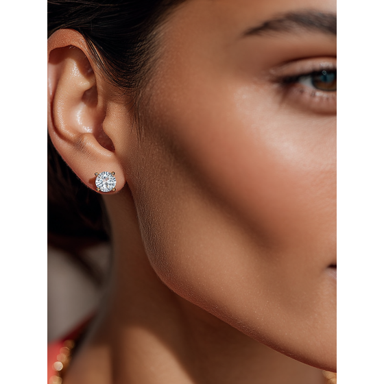 Elegant Round Diamond Designer Earrings