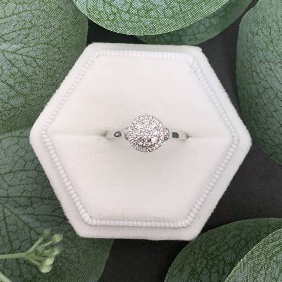 0.25ct VS/F-G Round Natural Diamond Cluster Ring