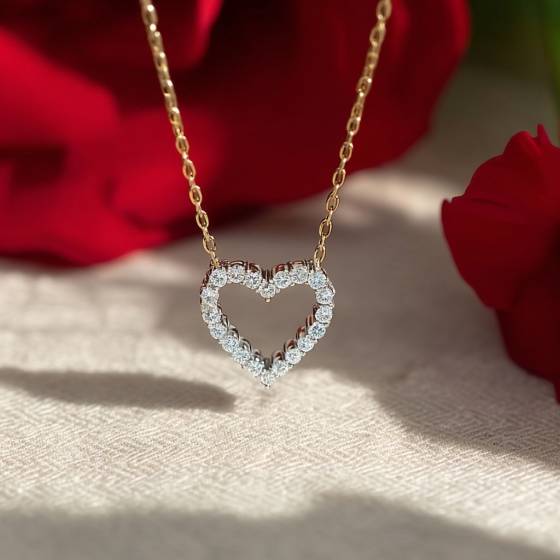 Classic Round Diamond Heart Pendant