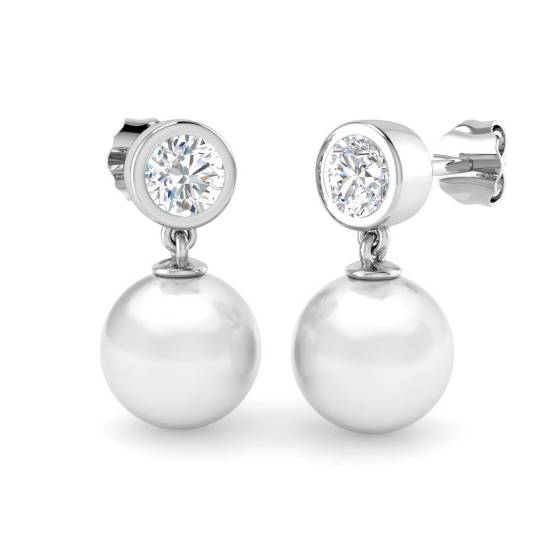 9.98ct SI2/G Round cut Pearl Gemstone Earrings in 9k White Gold