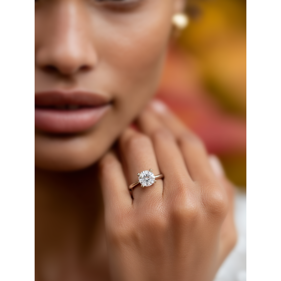 Round Diamond Engagement Ring