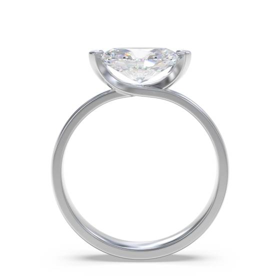 Traditional Oval Diamond Engagement Ring