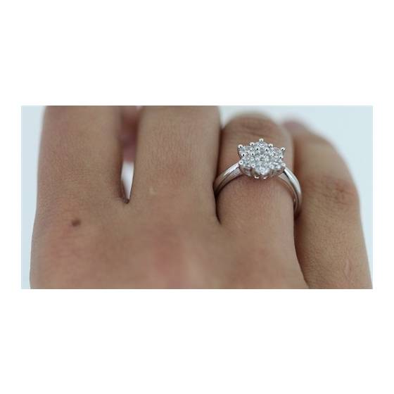 Elegant Round Diamond Flower Cluster Ring