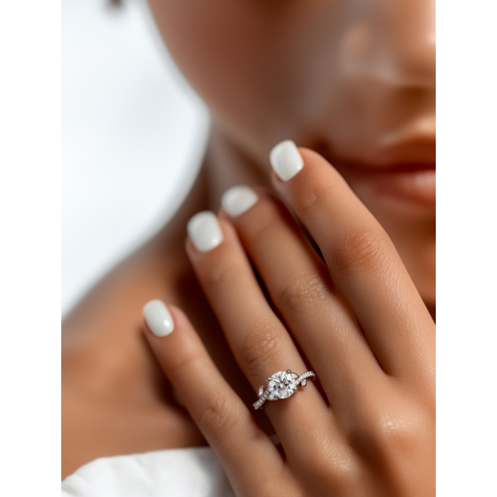 Round Diamond Designer Shoulder Set Ring