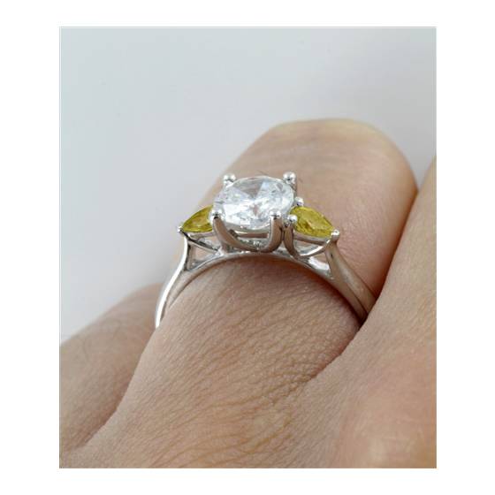 Round Diamond and Yellow Sapphire Ring