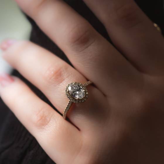 Oval Diamond Single Halo Shoulder Set Ring