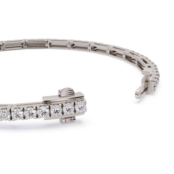 Traditional Single Row Round Diamond Tennis Bracelet