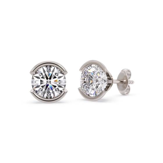 Round Diamond Stud Earrings