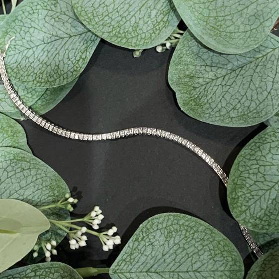 3.60ct VS/F Princess Natural Diamond Tennis Bracelet