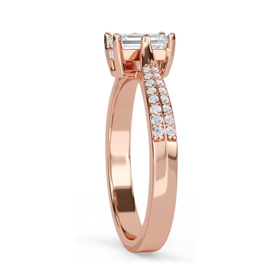 Knife Edge Emerald and Round Diamond Vintage Ring