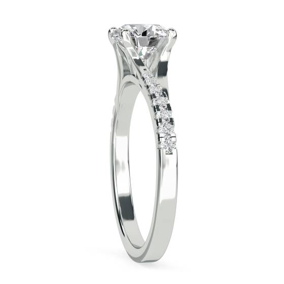 Stylish Round Shoulder Set Diamond Engagement Ring
