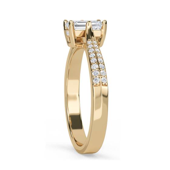 Knife Edge Emerald and Round Diamond Vintage Ring